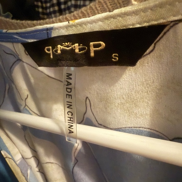 Blue Door Boutique Floral Blue and White Maxi Dress - Picture 4 of 4